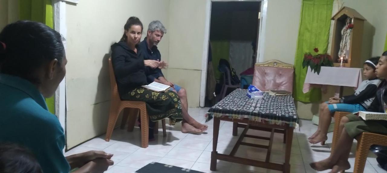 Karleta Homestay Ruteng Exterior foto