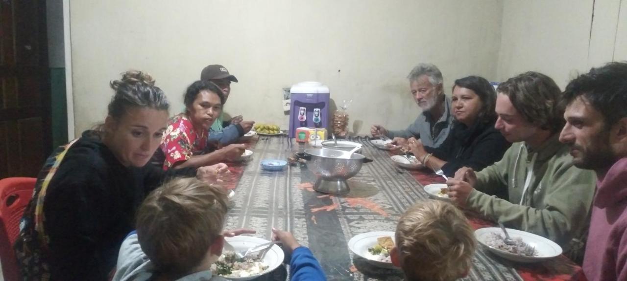Karleta Homestay Ruteng Exterior foto
